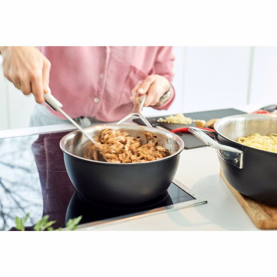2 qt Sauteuse, 18/10 Stainless Steel