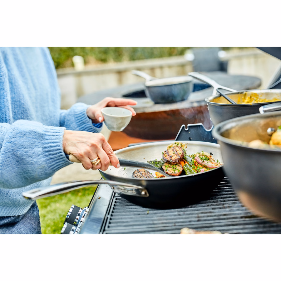 12-inch, 18/10 Stainless Steel, Wok, Silver-Black