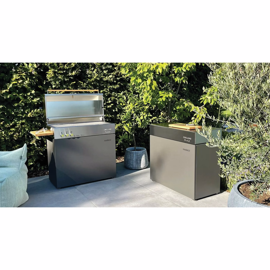 Propane gas grill, Matte Black
