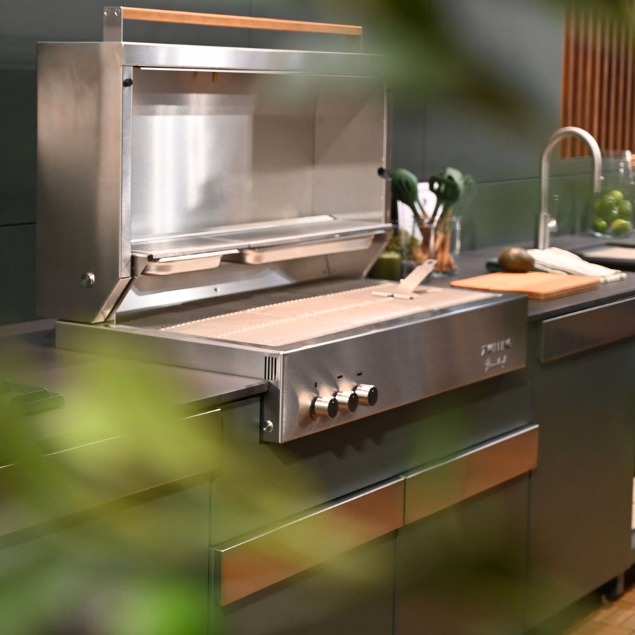 Built-in Propane Gas Grill, Silver