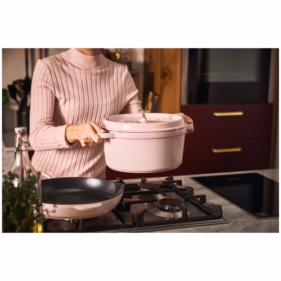 5.5 qt, Round, Dutch Oven, Peony Pink