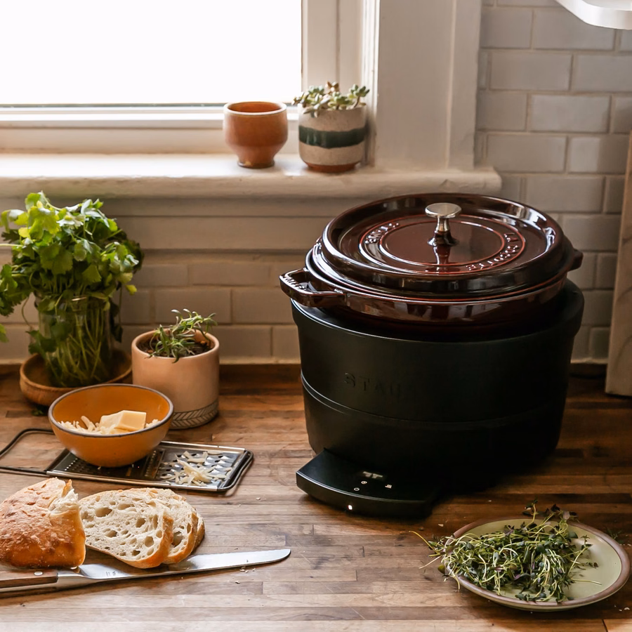 4 qt, Round, Dutch Oven, Grenadine