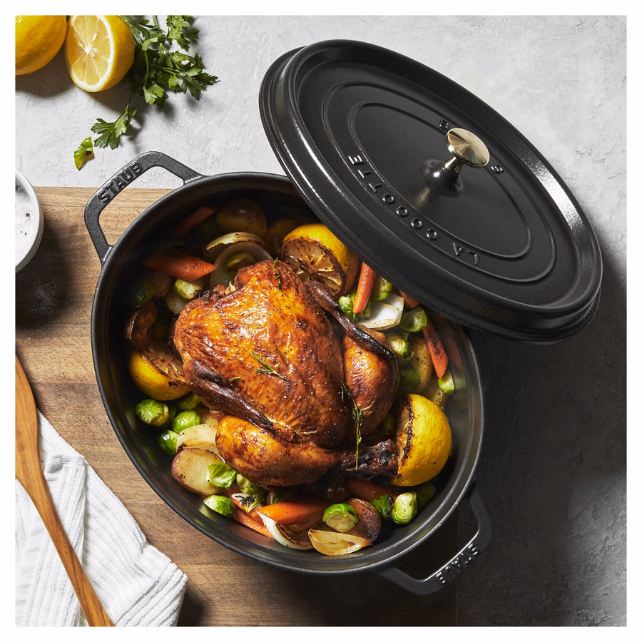 5.75 qt, Oval, Dutch Oven, Matte Black