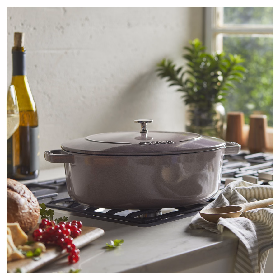 6.25 qt, Wide Oval Dutch Oven, Lilac