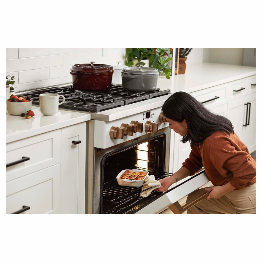 7 qt, Round, Dutch Oven, Grenadine - Factory Second