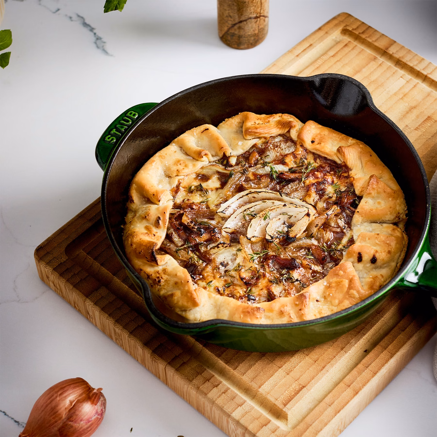 8.5-inch, Traditional Deep Skillet, Basil