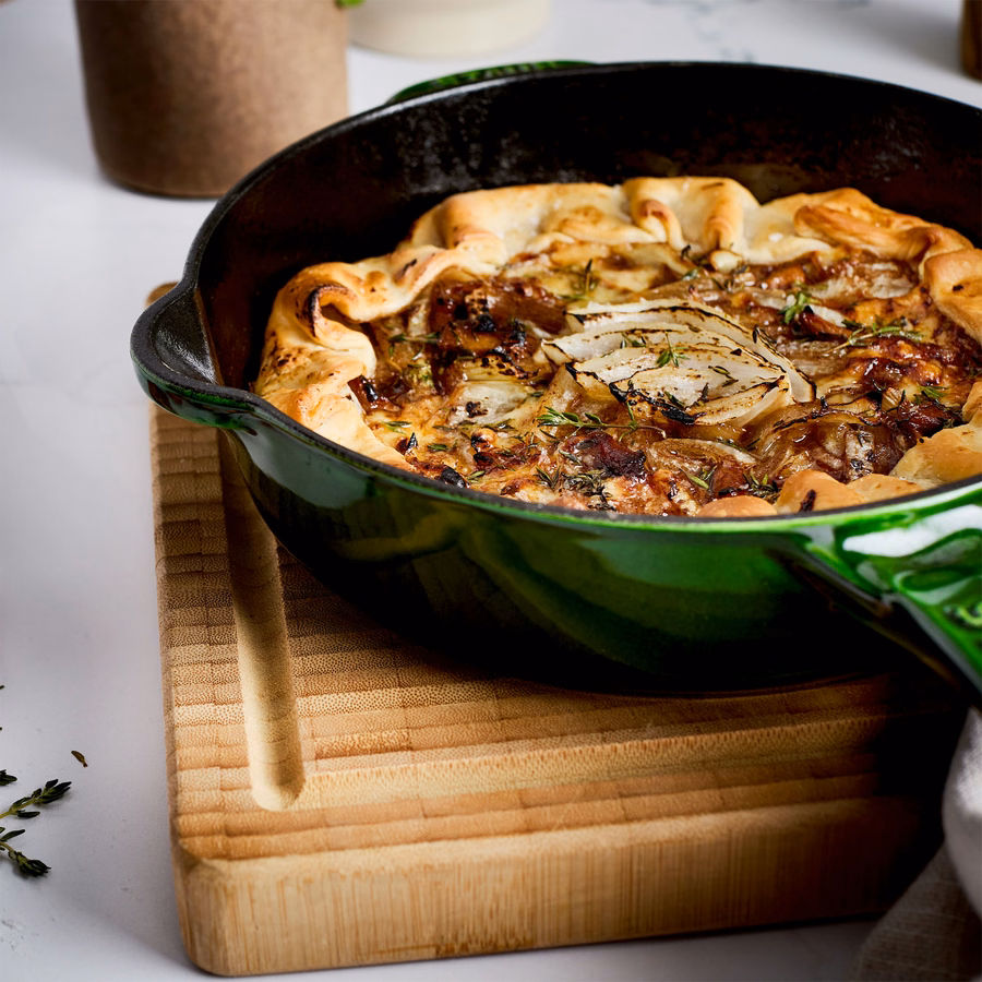 8.5-inch, Traditional Deep Skillet, Basil