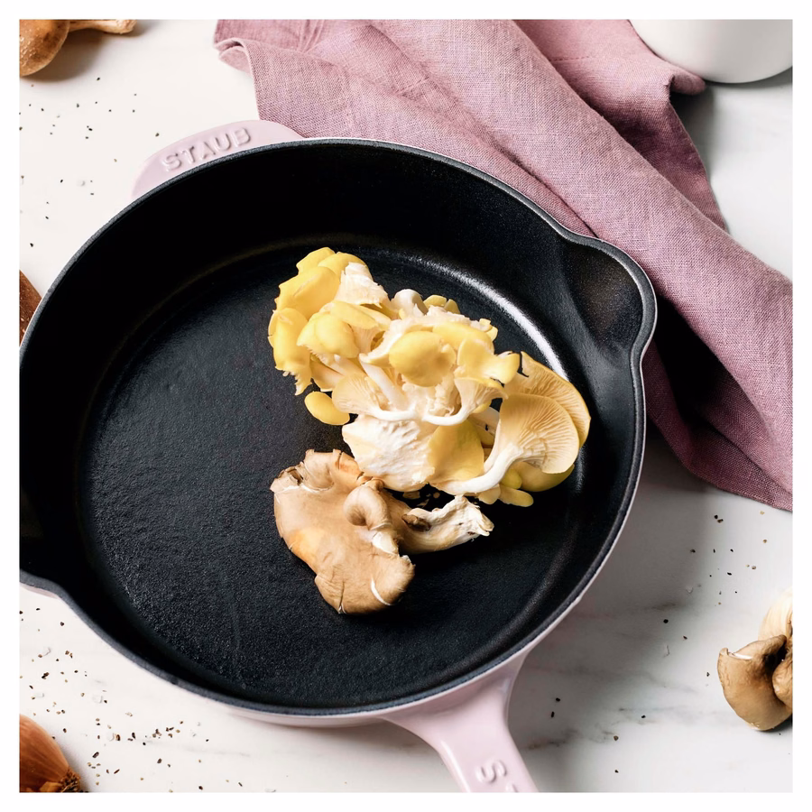 8.5-inch, Traditional Deep Skillet, Peony Pink