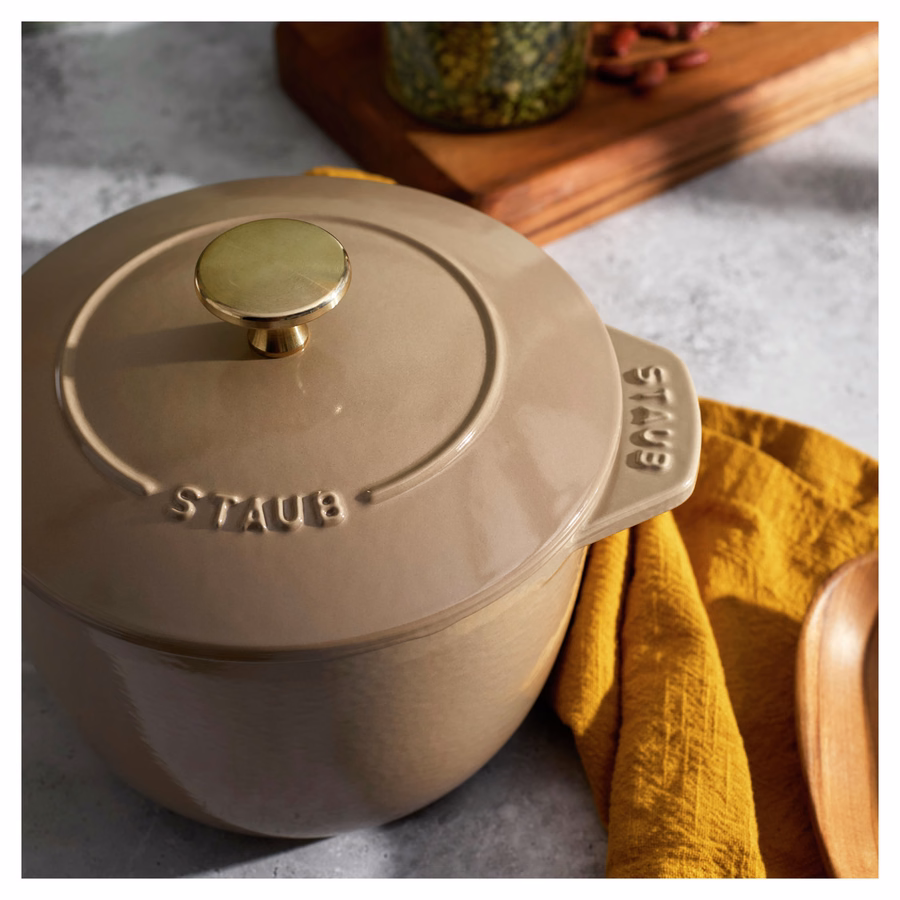 1.5 qt, Petite French Oven, Sesame