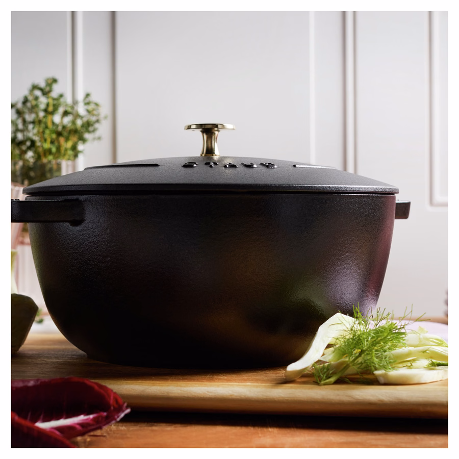 5 qt, Essential French Oven, Matte Black