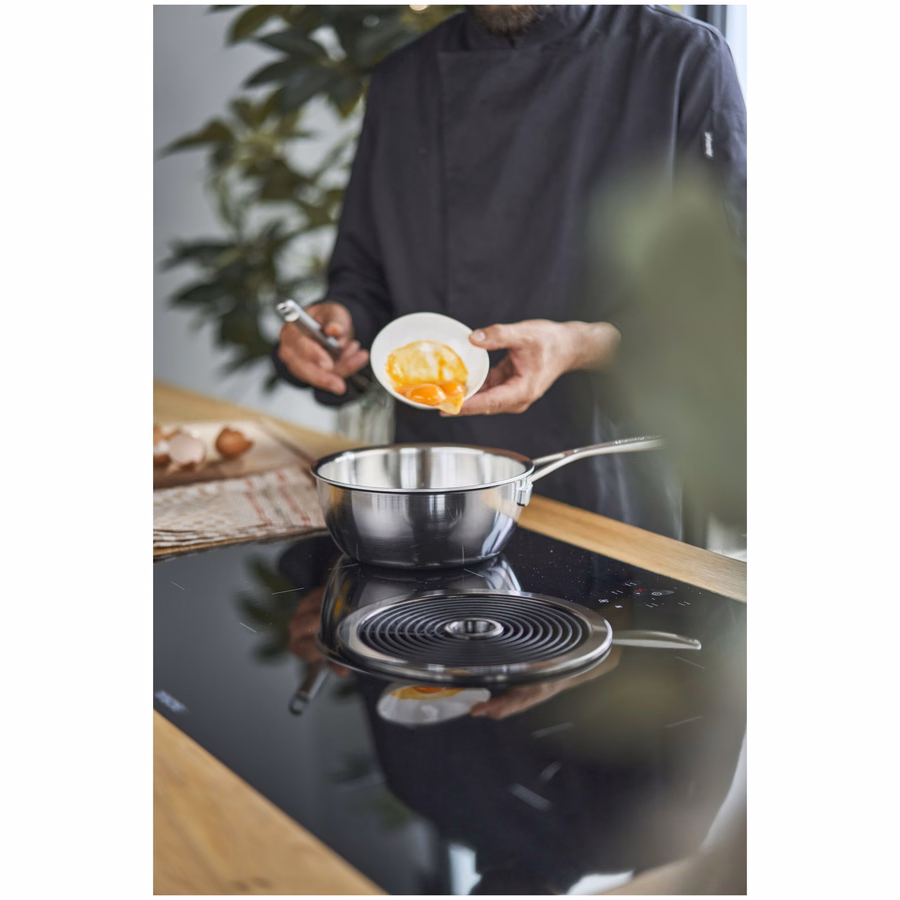 2 qt Saucier, 18/10 Stainless Steel