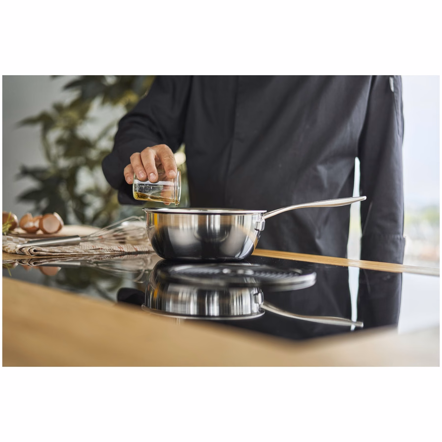 2 qt Saucier, 18/10 Stainless Steel