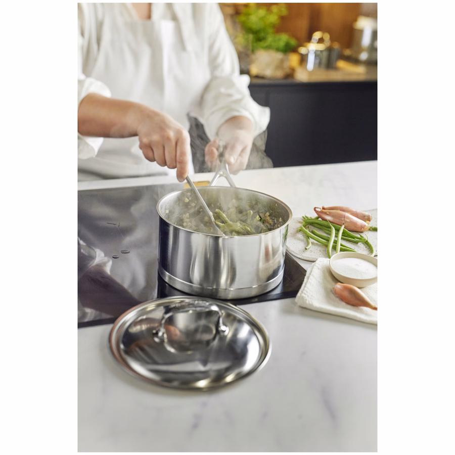 2.25 qt Sauce Pan With Lid, 18/10 Stainless Steel