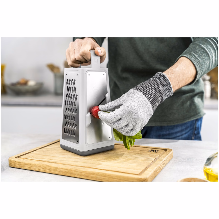 Cut resistant glove