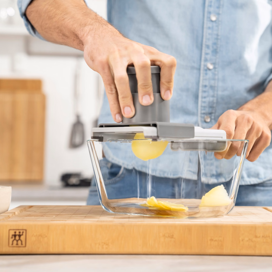 Multi grater/mandoline, Grey