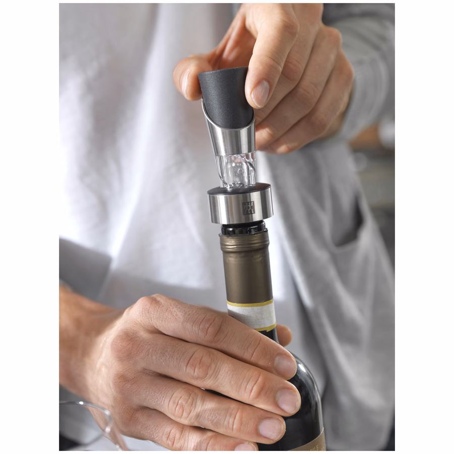Decanter / Wine Aerator / Pourer And Stopper
