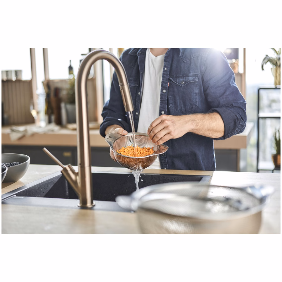 9.5-inch Strainer , 18/10 Stainless Steel