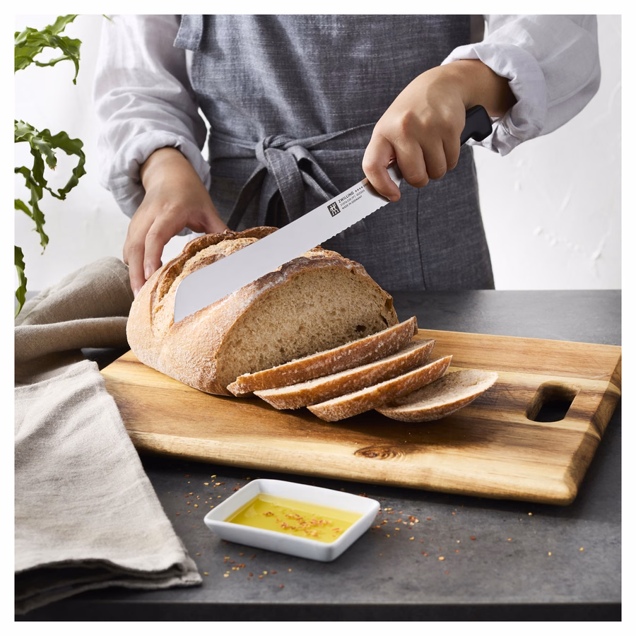 Country Bread Knife 9 inch, inverted serrated edge