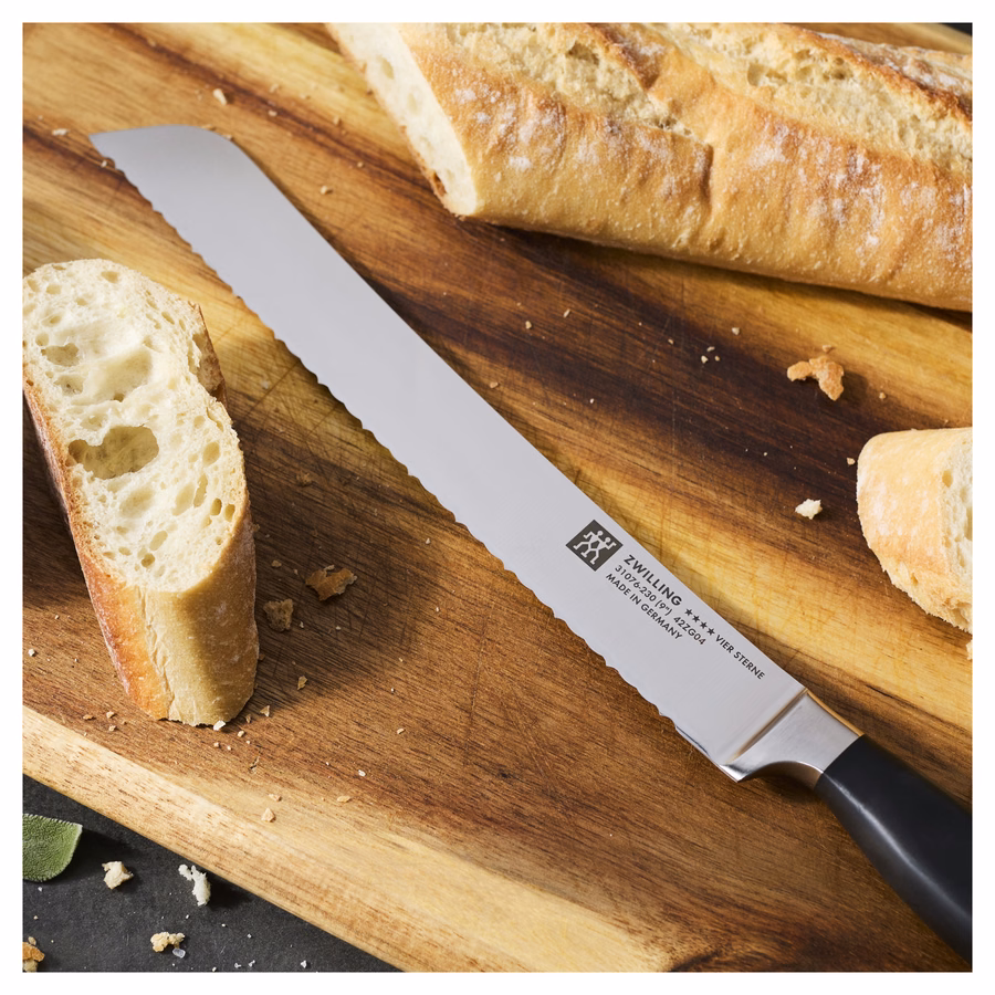 Country Bread Knife 9 inch, inverted serrated edge