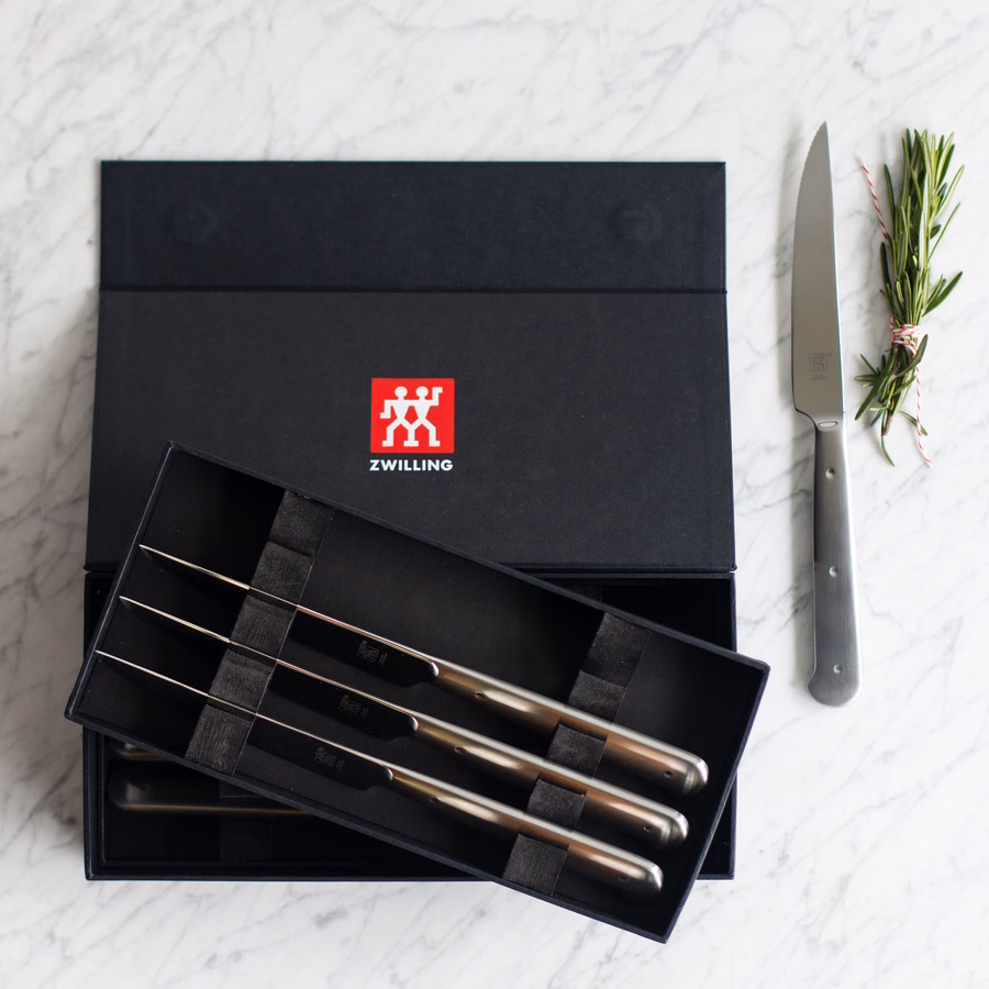 8-pc, 18/10 Stainless Steel Porterhouse Steak Knife Set In Black Presentation Box