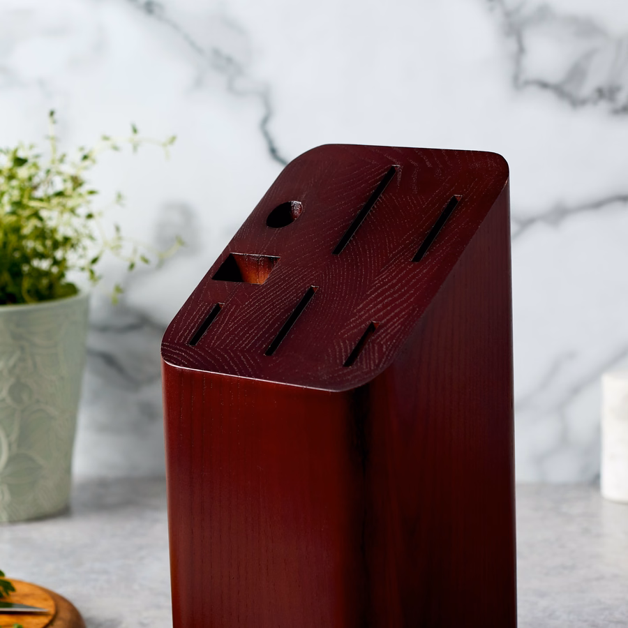 Ash, Knife Block Empty