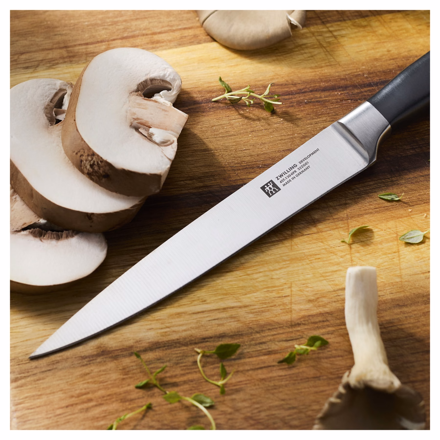 Utility Knife 5 inch, fine edge